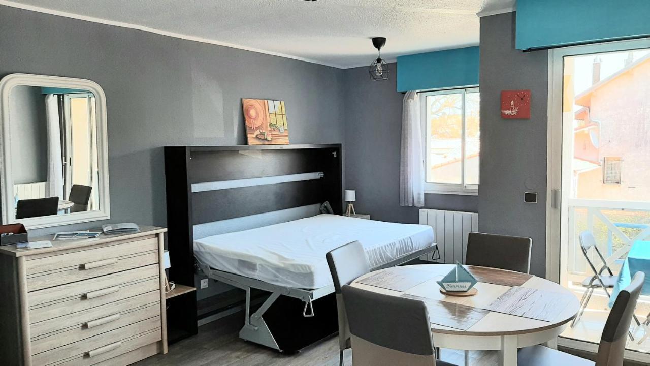 Le Petit Bleu De Didonne 28m2 150 M De La Avec Balcon Apartment Saint-Georges-de-Didonne