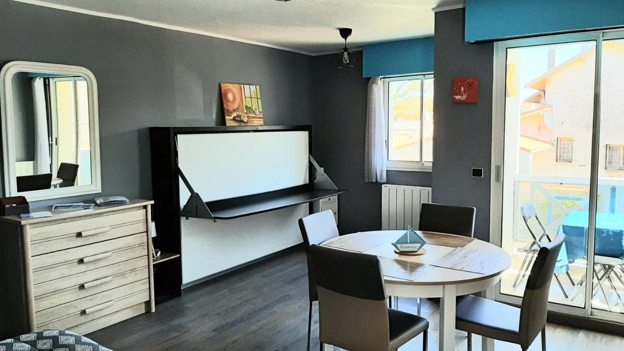Apartment Le Petit Bleu De Didonne 28m2 150 M De La Avec Balcon *